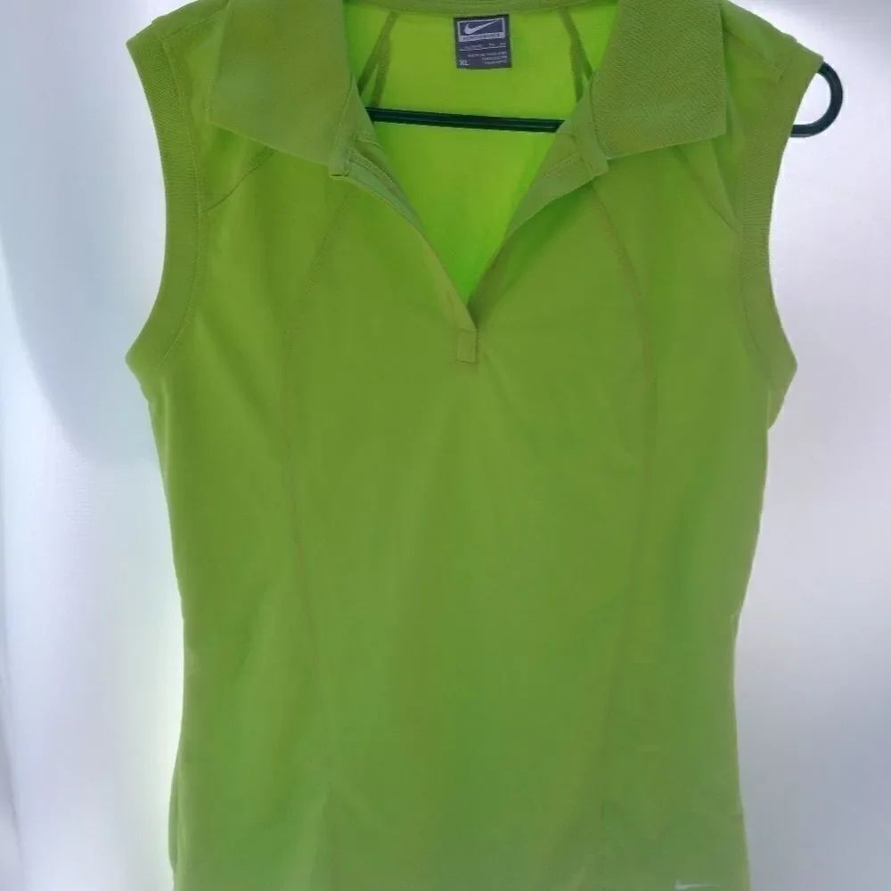 Nike performance top